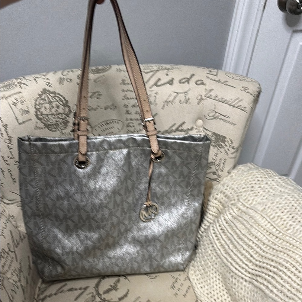 Authentic Michael Kors tote bag